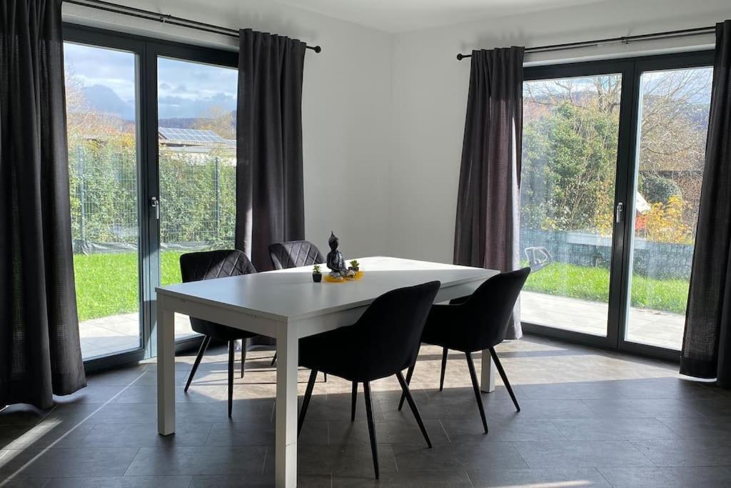 Modern Holiday Home Near Rheinfall And Black Forest Weisweil  Экстерьер фото